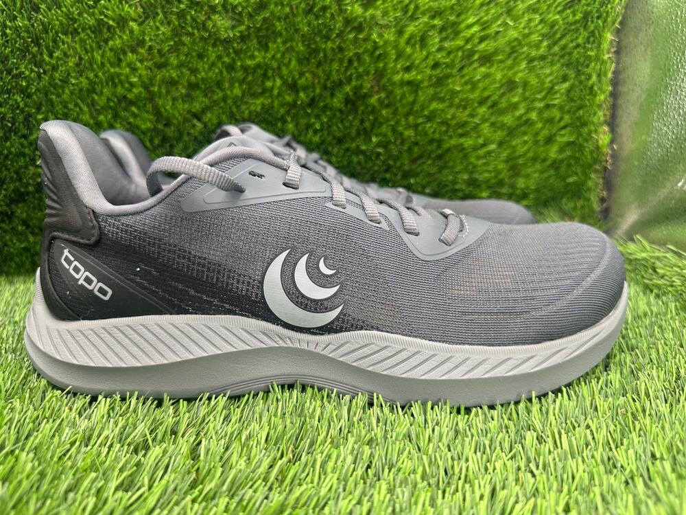 Topo Athletic Fli-Lyte 6 W086 Athletic Sneaker Women's 9 Gray Mesh Gym Cushioned